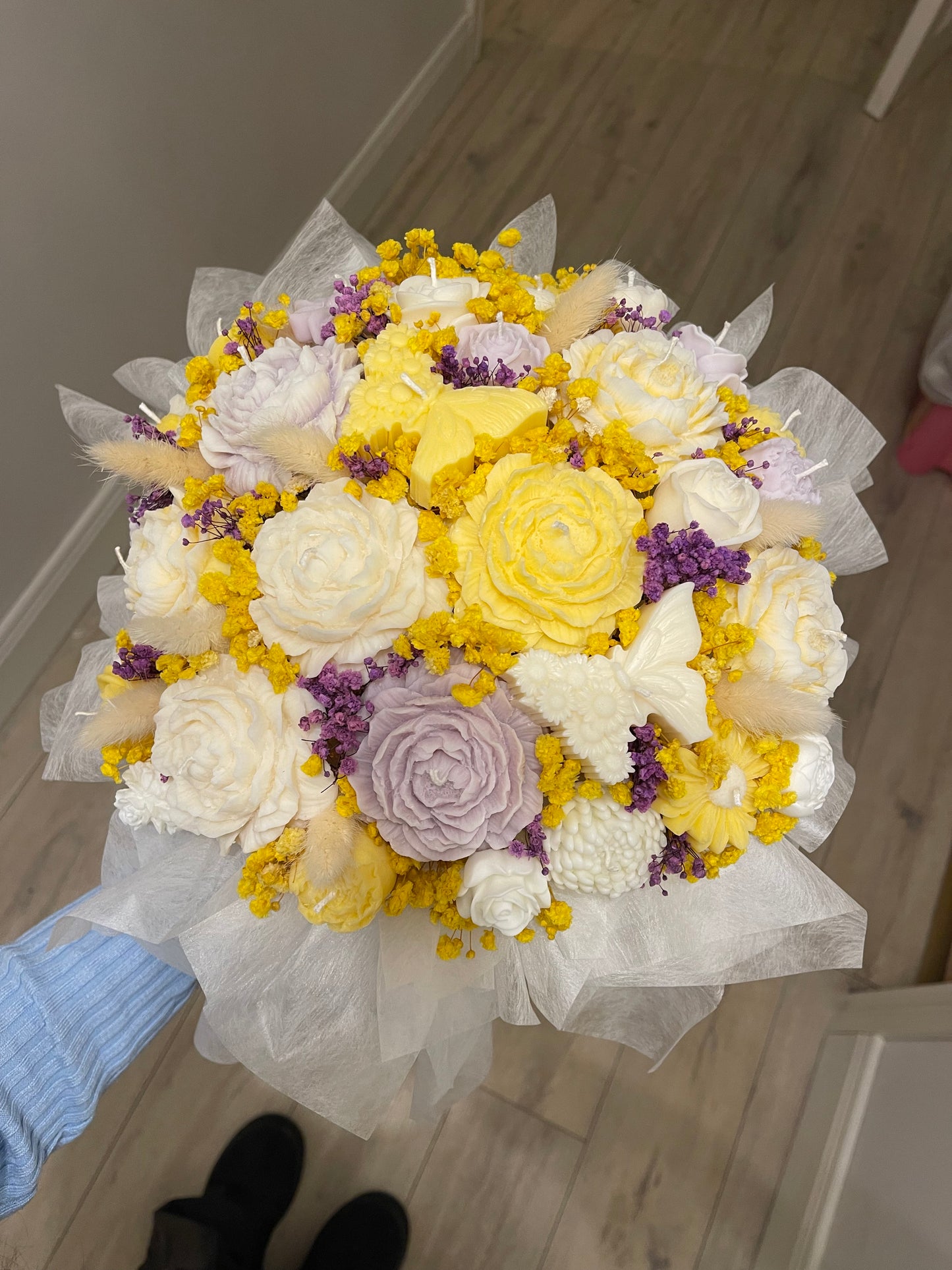 XL Yellow + White Candle Bouquet